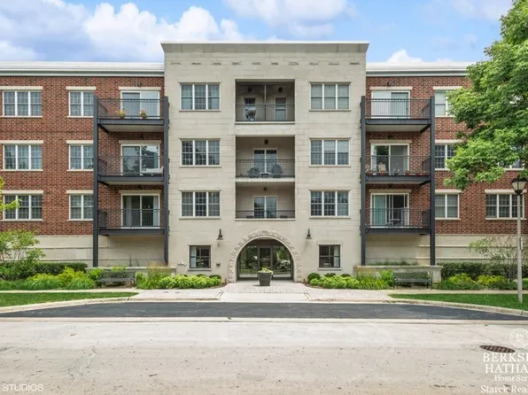 111 N Larch Ave APT 307, Elmhurst, IL 60126