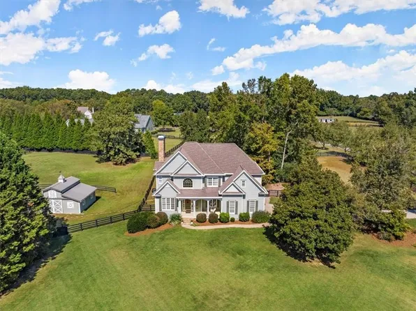 131 Red Gate Lakes Dr, Canton, GA 30115