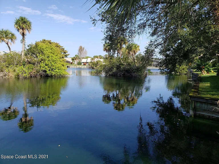 2575 Palm Lake Dr — Photo 6