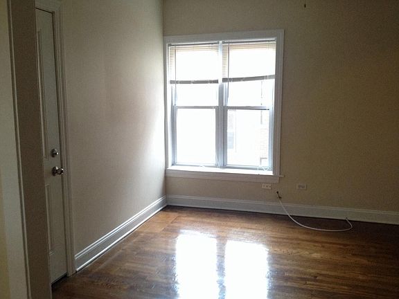 5th image of 853 W Cornelia Ave #2FFV