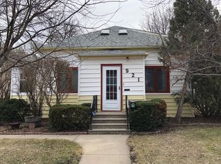 921 S Washington St, Aberdeen, SD 57401