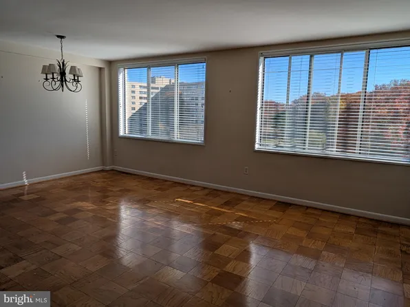 6641 Wakefield Dr APT 511, Alexandria, VA 22307