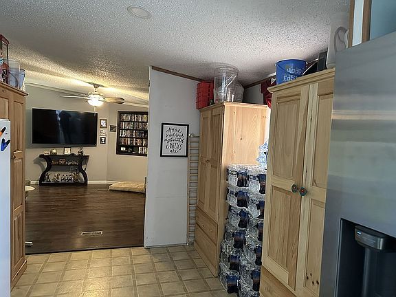 2nd image of 347 Fox Pointe Dr