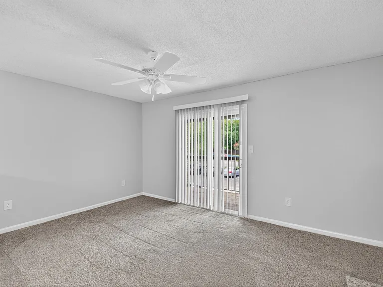 North Bluff Apartments — Photo 25