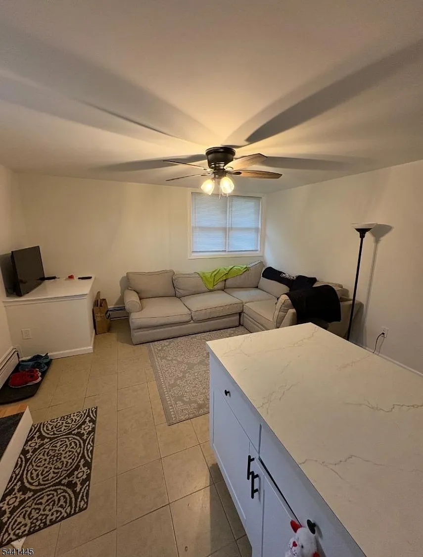 1 bed, 1.0 bath, $1,700 — Photo 1