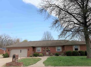 7015 Northfield Dr, Evansville, IN 47711