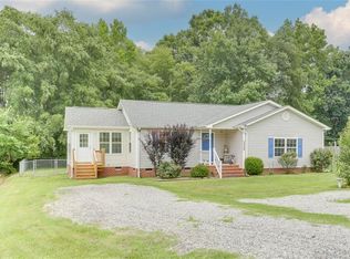 24708 Brickwood Meadow Ln, Petersburg, VA 23803