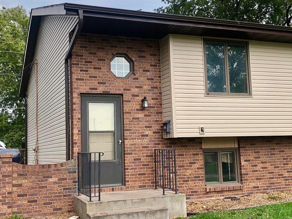 1st image of 130 S 3rd St #1