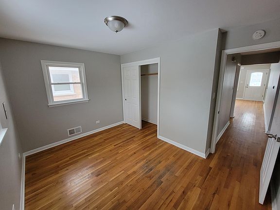 3rd image of 7609 S Lockwood Ave