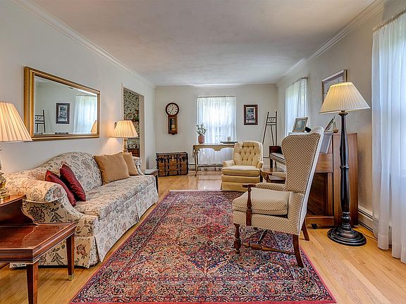 4th image of 3711 Tomley Dr