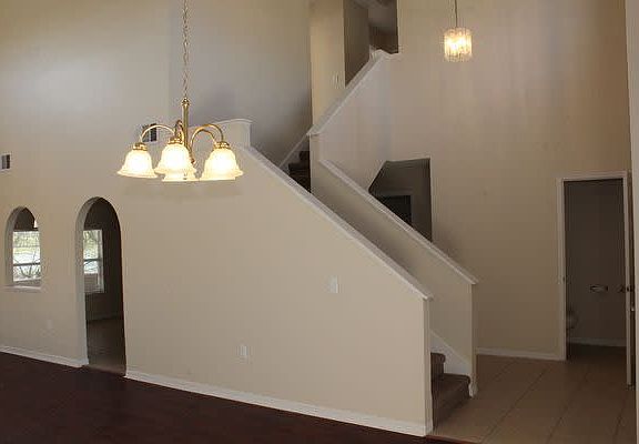 4th image of 3132 Dellcrest Pl