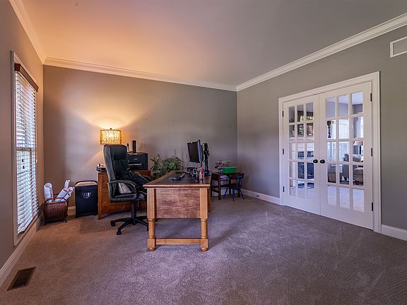 5th image of 10058 Stonecreek Cir