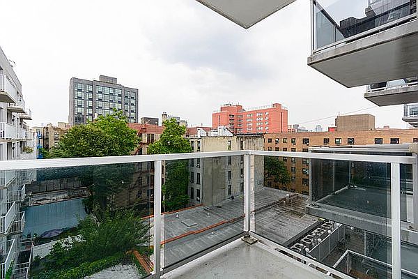 1st image of 196 Stanton St APT 4C
