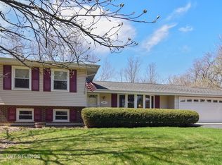 3S280 Shagbark Ln, Glen Ellyn, IL