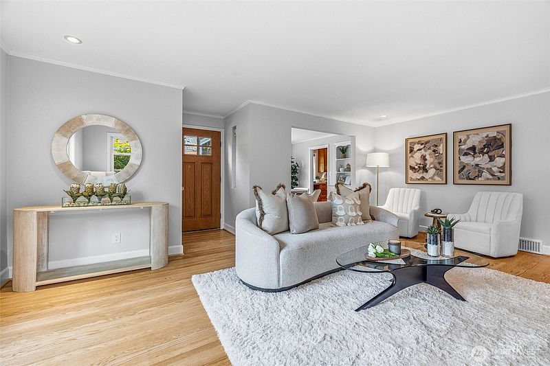 3rd image of 2745 NE 89th Street