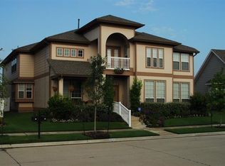 1105 Wenk Ct, Aubrey, TX 76227