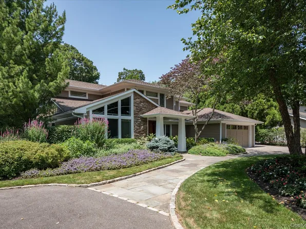 83 Karol Place, Muttontown, NY 11753
