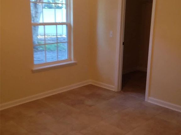 2nd image of 239 Pecan Point Rd E