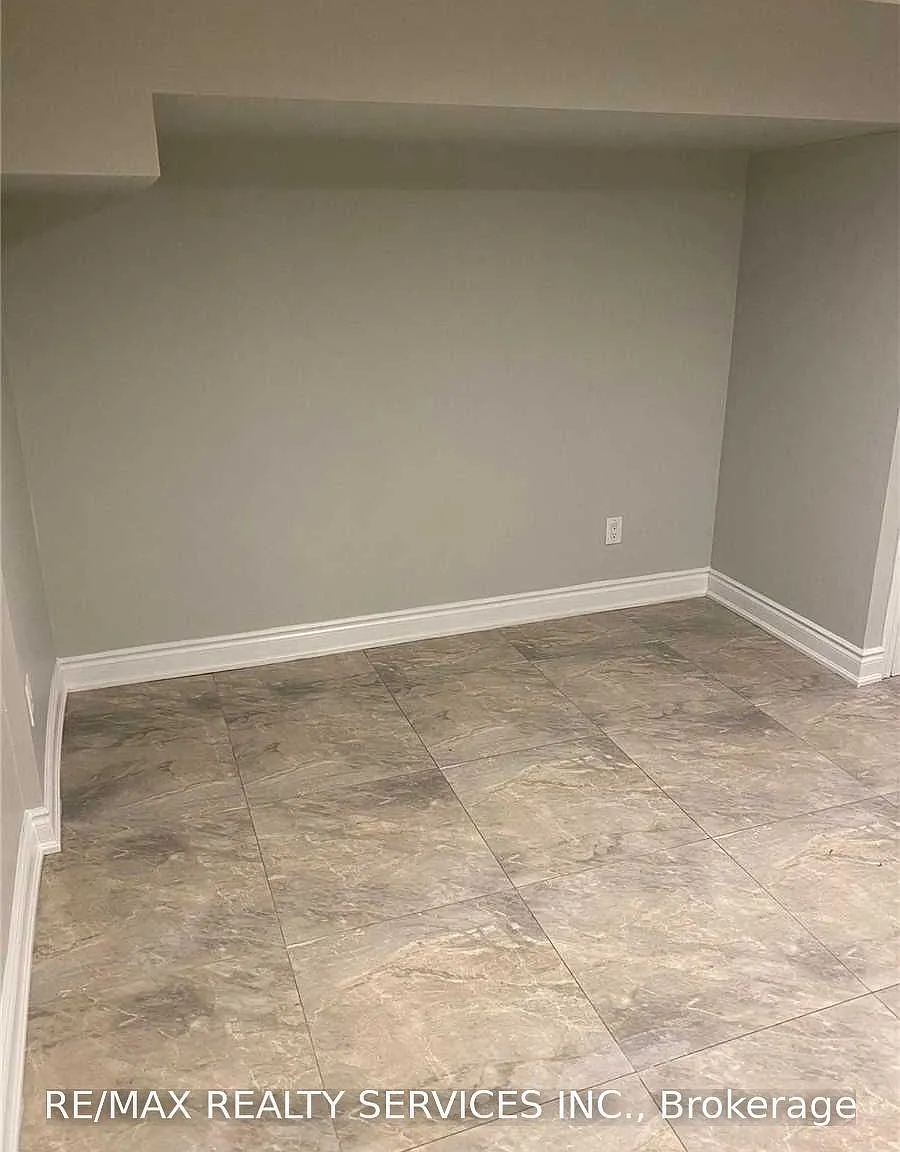 2 bed, $1,650 — Photo 4