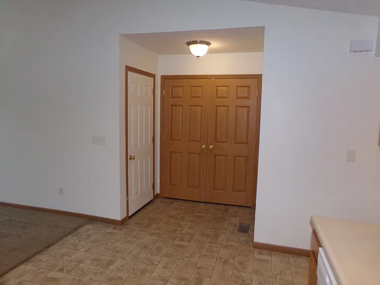 108 Brookside Dr — Photo 7