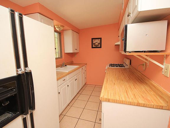 3rd image of 1626 S Camino Del Sierra