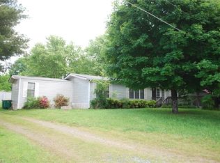 3620 Brookbank Dr, Pfafftown, NC 27040