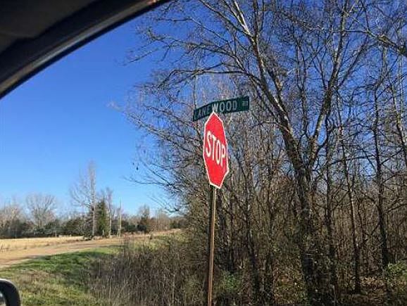 2nd image of 3179 Lanewood Rd