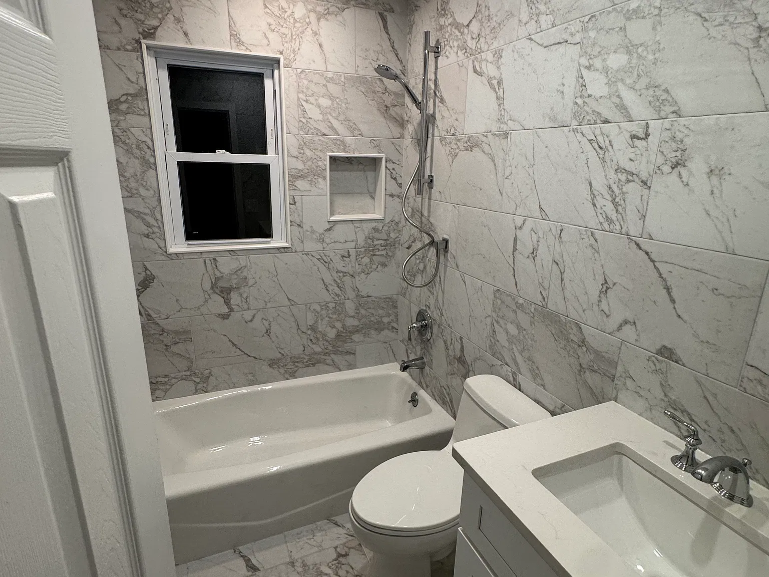 2 bed, $2,700 — Photo 2