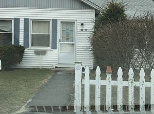 36 S Sea Ave, West Yarmouth, MA 02673