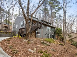 110 Lake Top Ct, Roswell, GA 30076