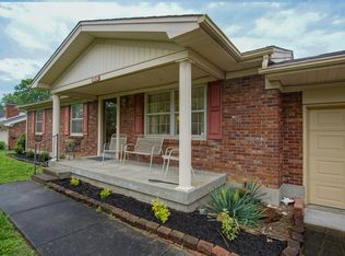 3824 Gaywood Dr, Louisville, KY 40272