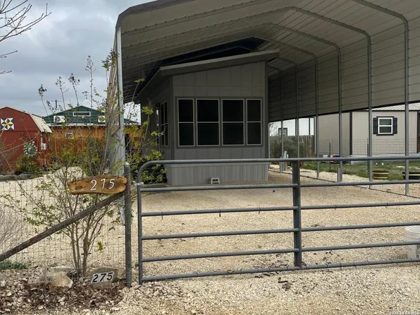 275 Siesta, Bandera, TX 78003