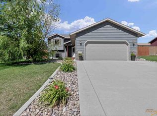 707 Degeest Dr, Rapid City, SD 57703