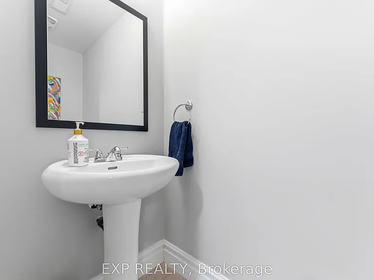 979 Admiral Ave — Photo 24