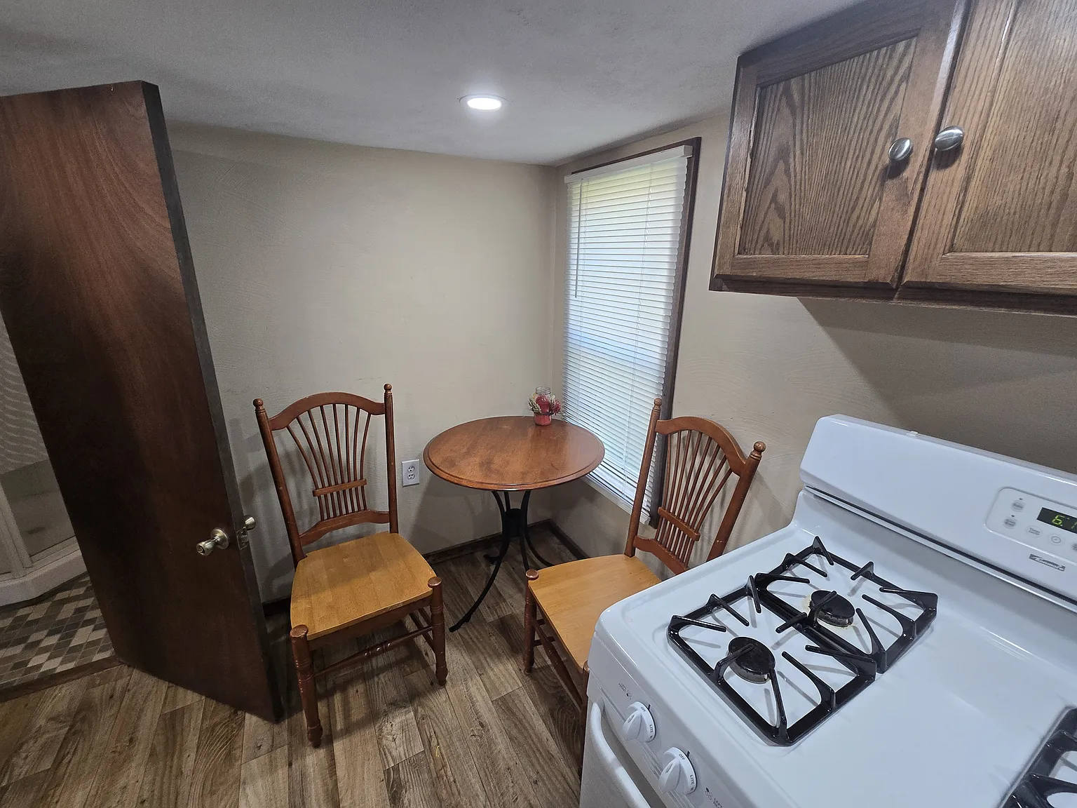 1 bed, 650 sqft, $700 — Photo 3