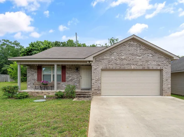7415 Huntland Dr, Cottondale, AL 35453
