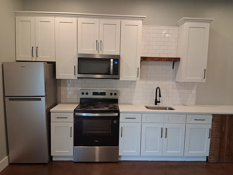 329 N Mulberry St #3 — Photo 5
