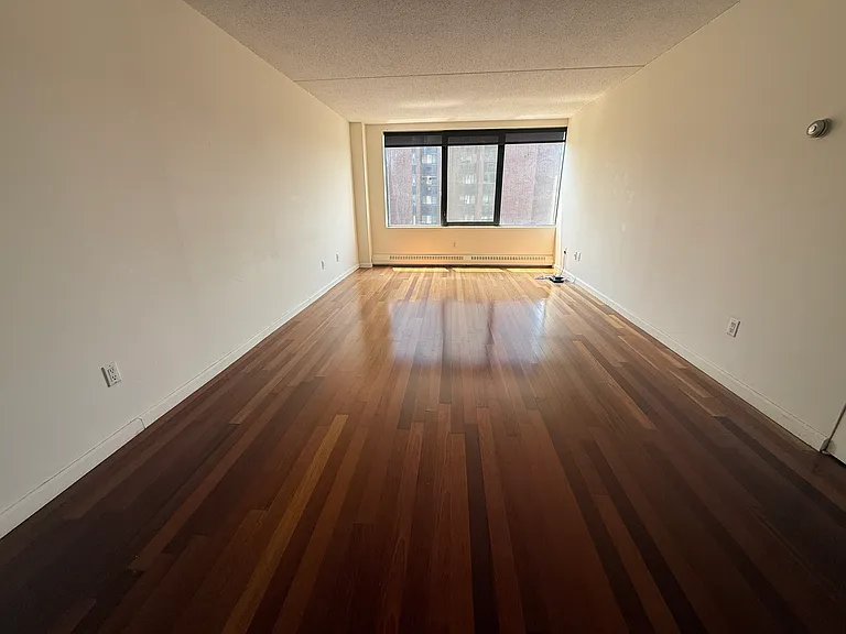 4 Martine Ave #510 — Photo 10