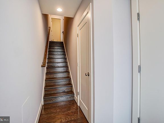 5th image of 10404 Breuer St