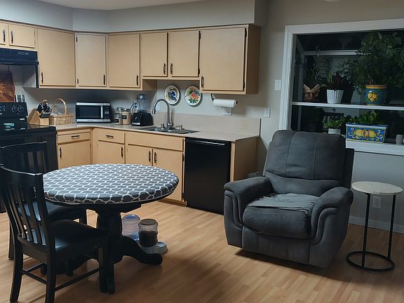 5th image of 1192 Willowhaven Dr