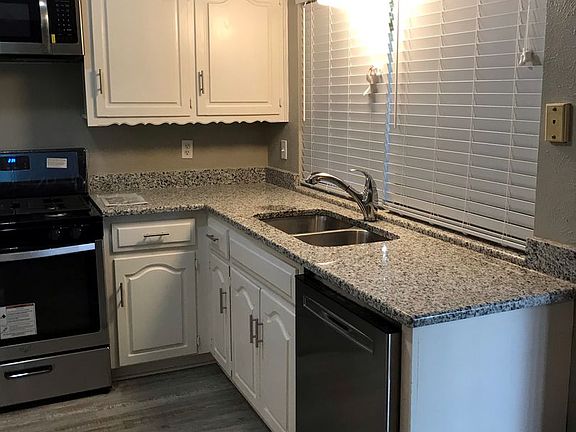 5th image of 2317 Richbrook Dr