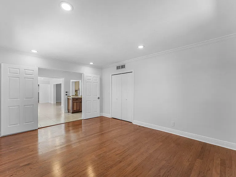 1525 SE 6th St — Photo 22