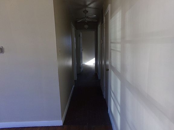 4th image of 128 Melbourne Cir