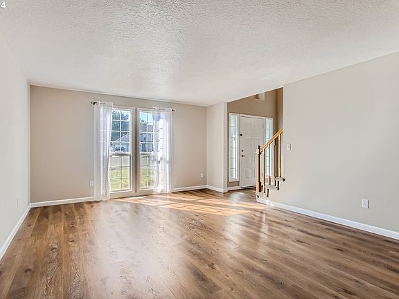 5th image of 2917 SE 171st Ct