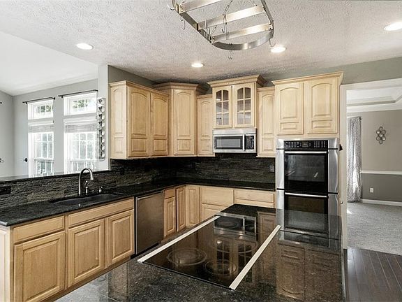 5th image of 4971 Shining Willow Blvd