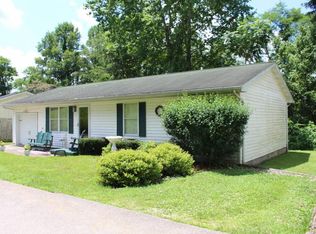 31 Lower Terrace Dr, Wayne, WV 25570
