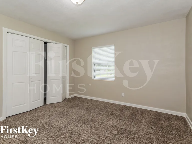 3044 Yanlee Ln — Photo 8