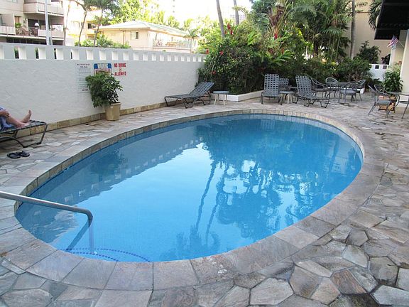 3rd image of 430 Kaiolu St APT 706