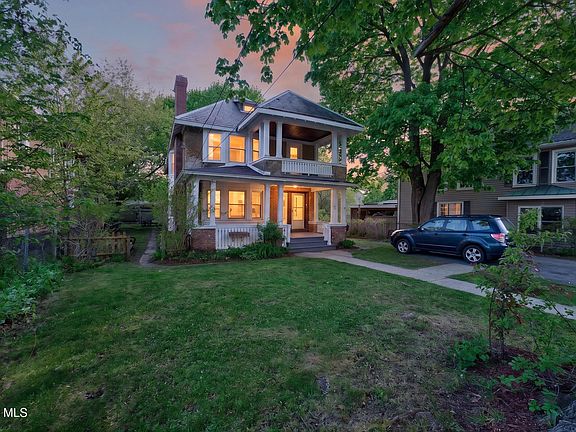 5th image of 303 Spring Avenue