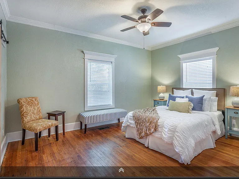 1502 Kirby Ave — Photo 36